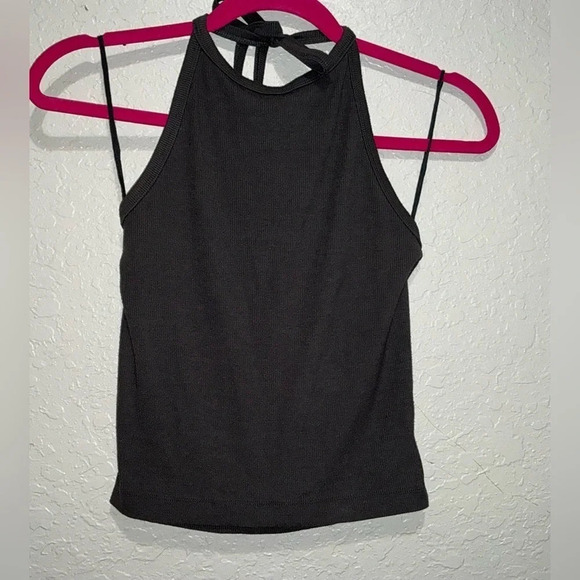 American Eagle Ribbed Gray Halter Top - Picture 3 of 8